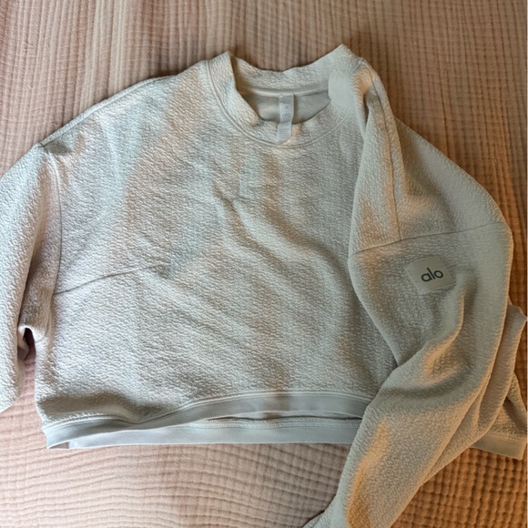 ALO Yoga Sweaters - ALO Yoga Cream Textured Pullover